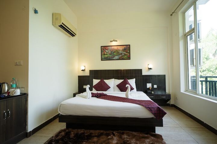 Room 30 of 82