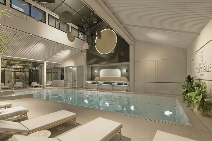 Hotel with Pool