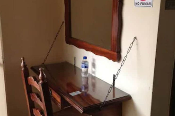 Room 28 of 42