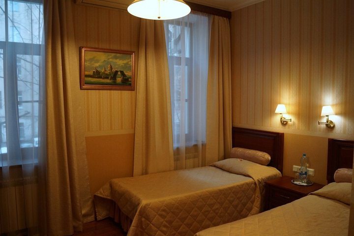 Room 4 of 36