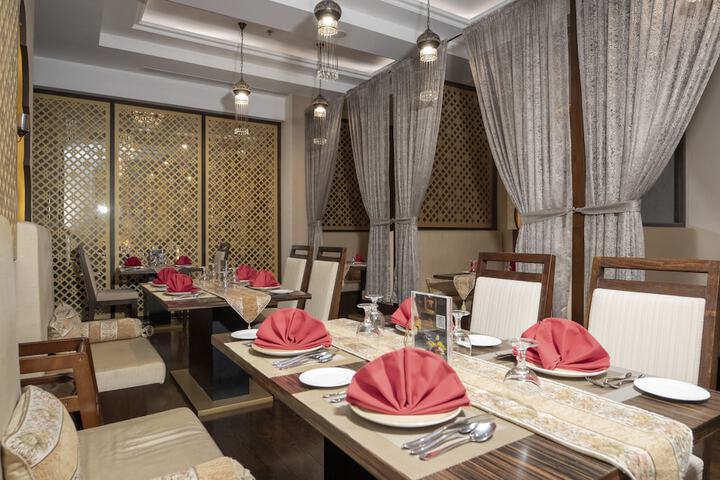 Dining 60 of 68