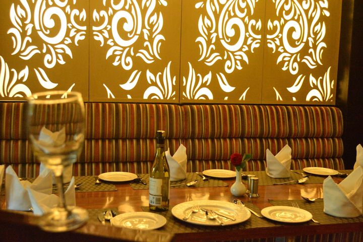 Dining 51 of 57