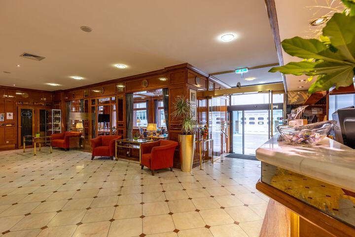 Lobby sitting area