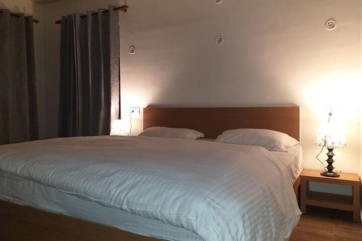 Room 2 of 15