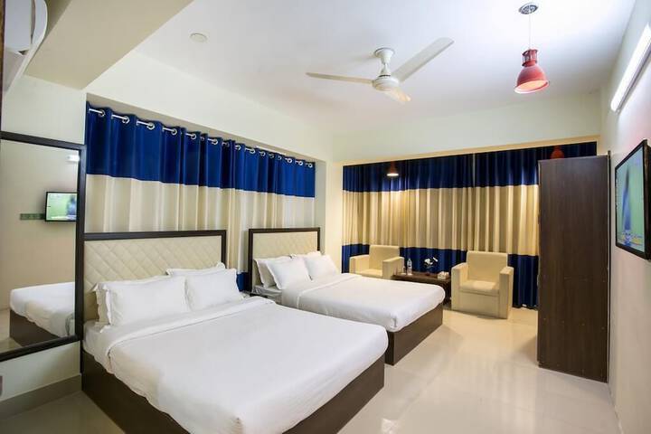 Room 5 of 44