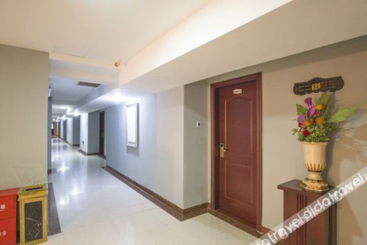 Hotel Interior 10 of 24