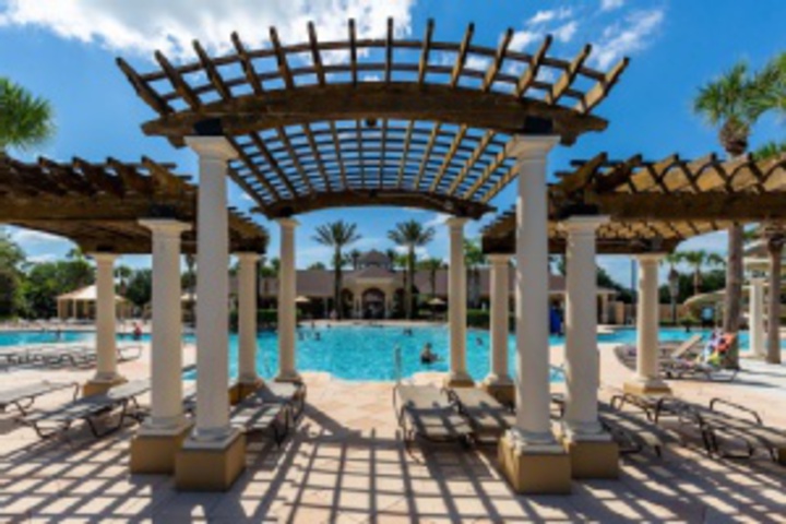 Hotel Exterior 20 of 96