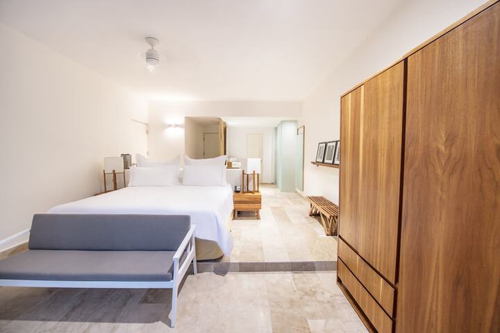 Room 14 of 59
