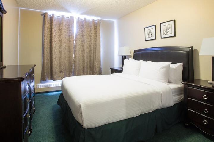 Room 16 of 36