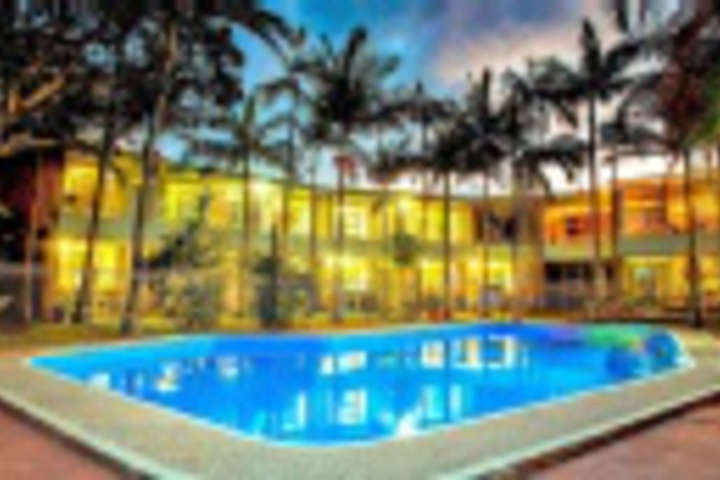 Hotel Exterior 100 of 228
