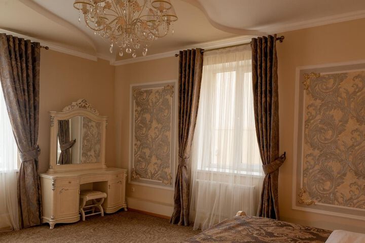 Room 27 of 66