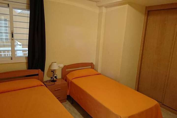 Room 3 of 25