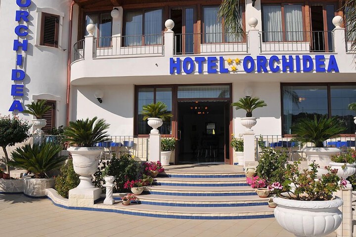 Hotel 58 of 82