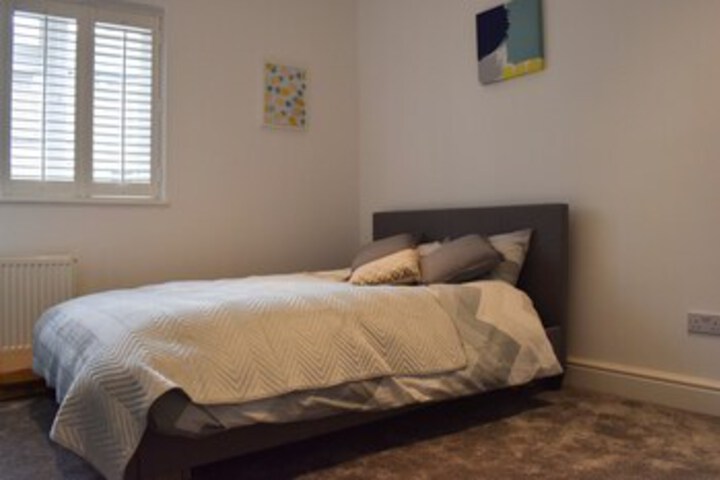 Two Bedroom Flat in London