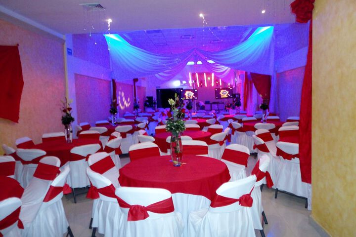 Ballroom/Hall 34 of 41