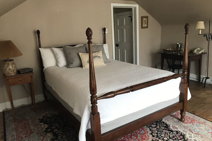 Room 10 of 63