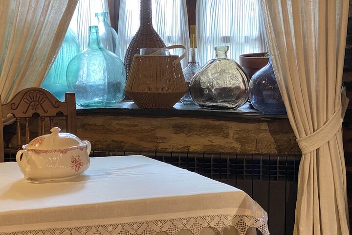 Room 10 of 37