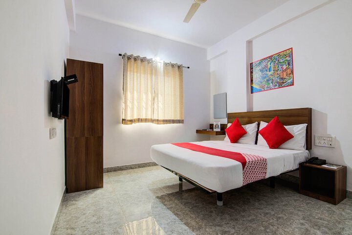 Room 10 of 25
