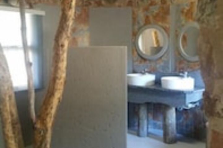 Room 43 of 69