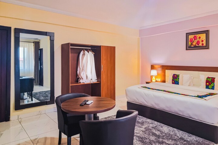 Room 9 of 55