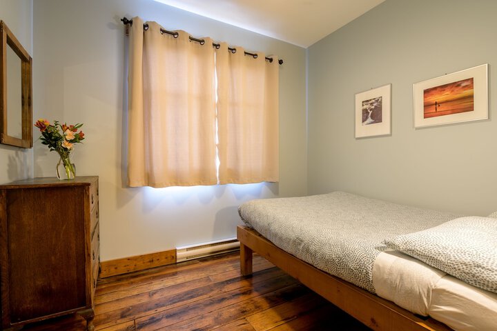 Room 5 of 14