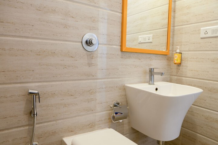 Room 14 of 20