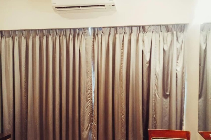 HOTEL MUMBAI HOUSE THANE