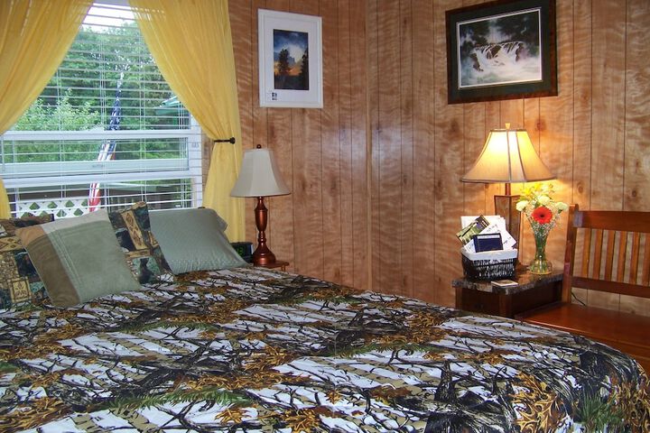 Room 11 of 34
