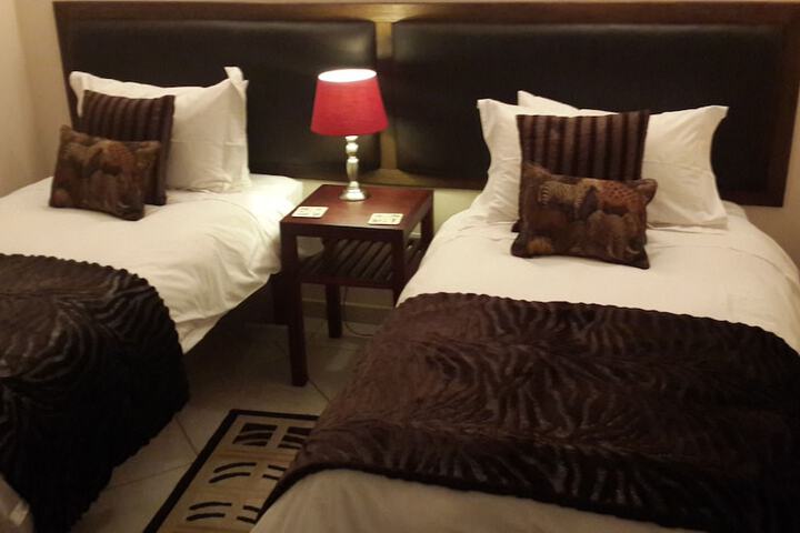 Room 6 of 20