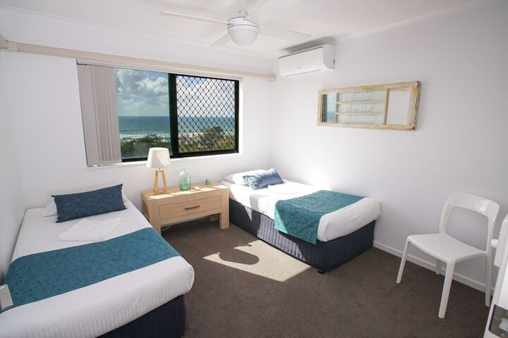 Room 4 of 91