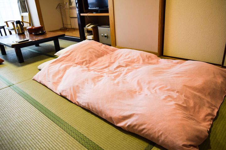 Room 7 of 32