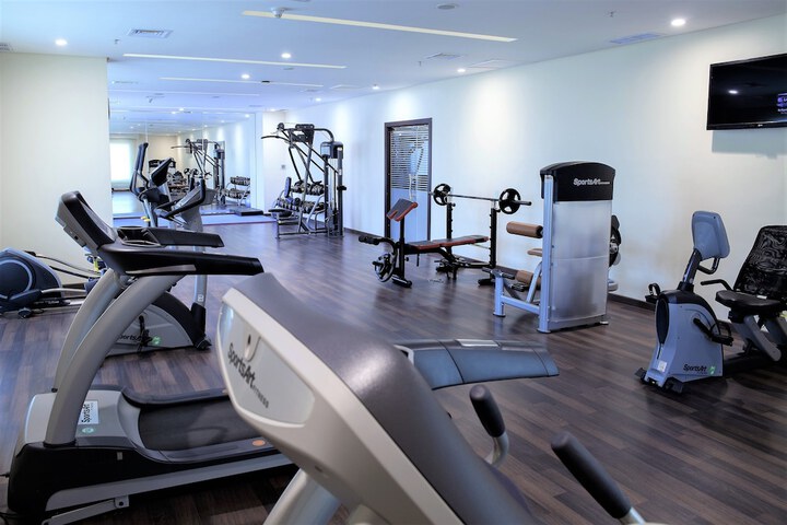 Health and Fitness 40 of 48