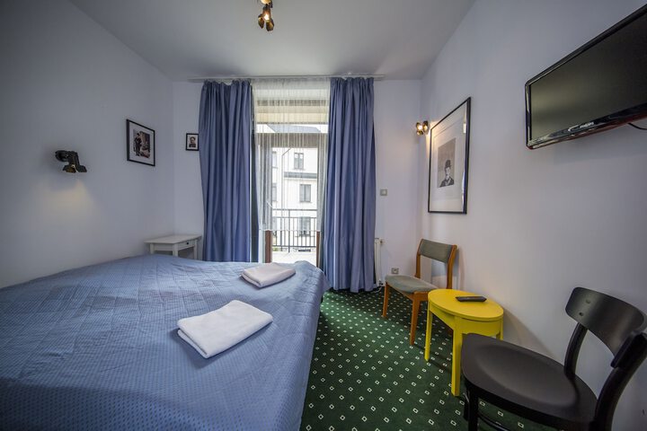 Room 19 of 61