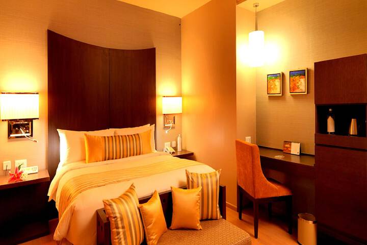 Room 7 of 33