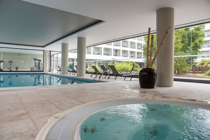 Pool 61 of 126
