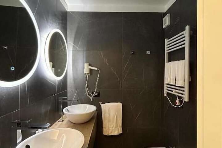 Room 27 of 54