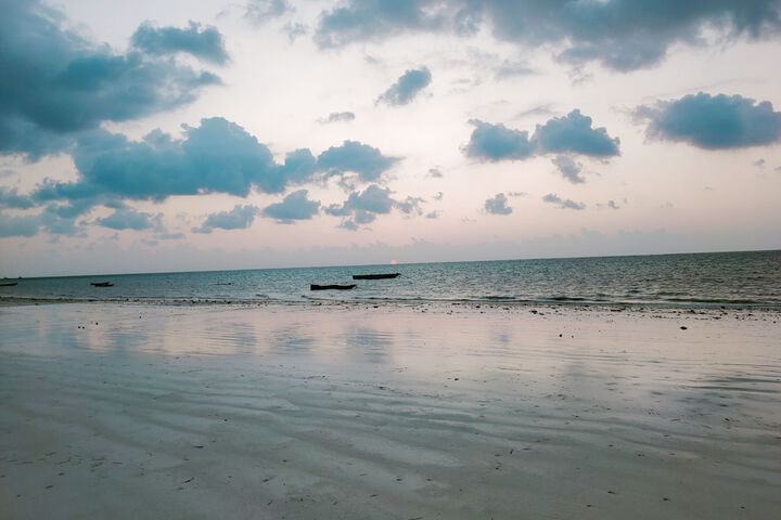Beach 31 of 35