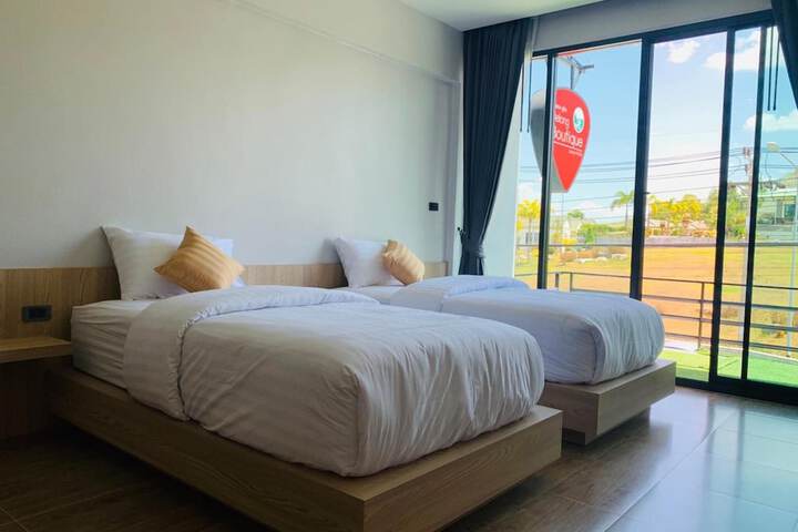 Room 10 of 43