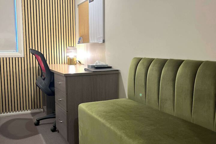 Room 30 of 104