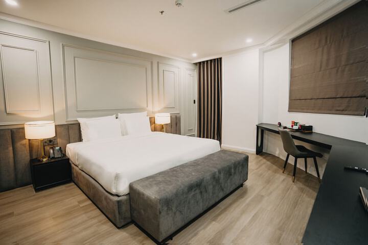 Room 9 of 22