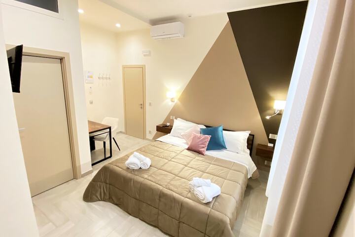 Room 5 of 30