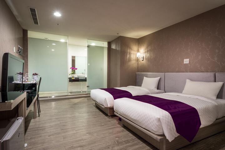 Room 14 of 41