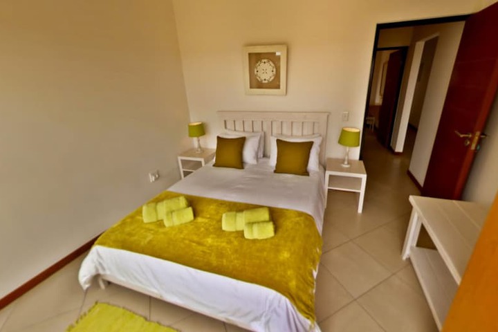 Room 5 of 23
