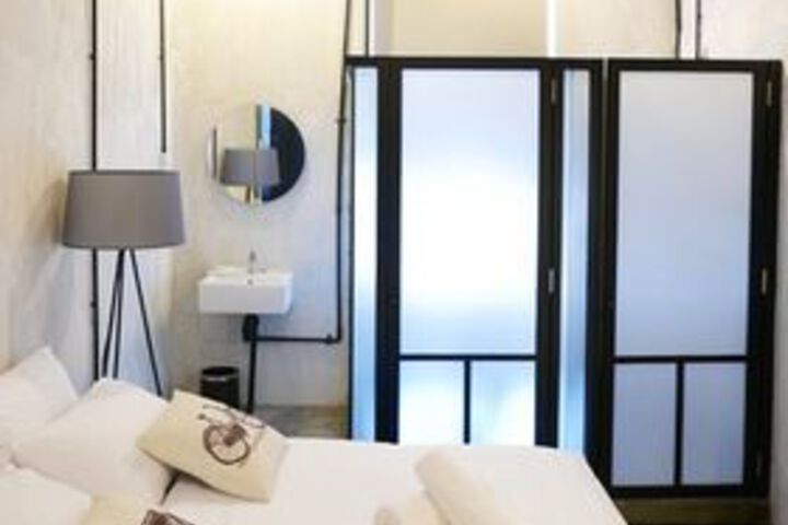 Room 15 of 26