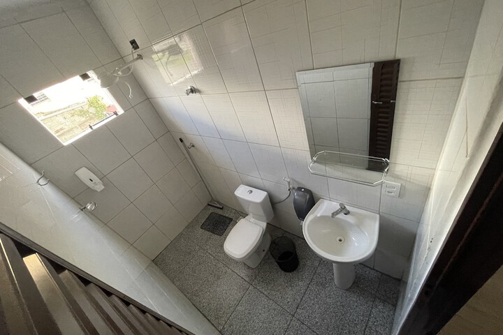 Room 35 of 43