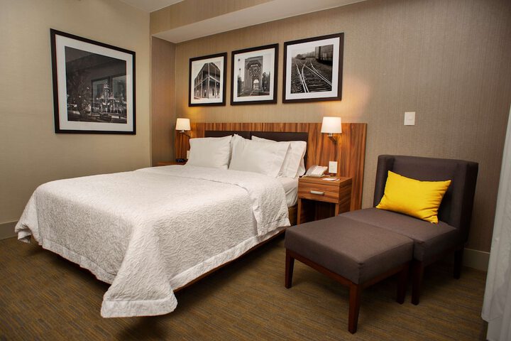 Room 14 of 39