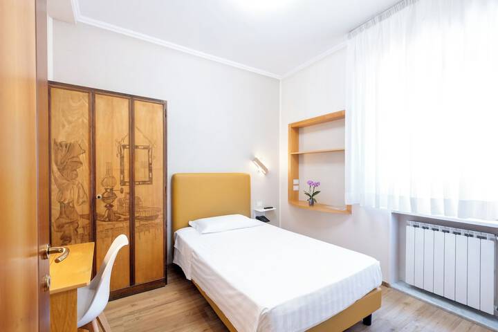 Room 35 of 90
