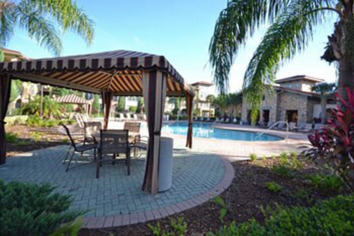 Pool 17 of 26
