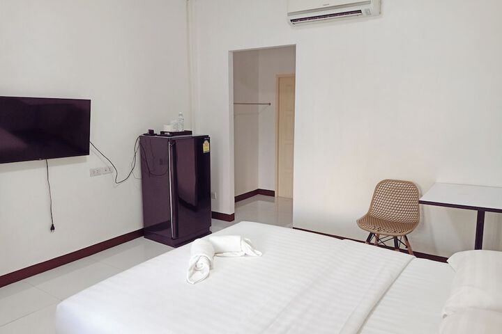 Room 13 of 29