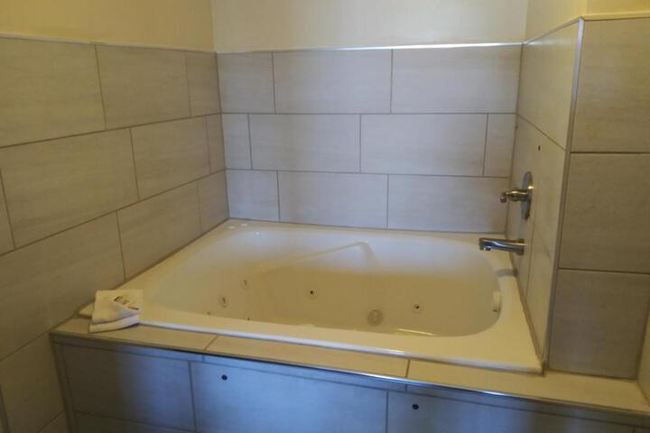 Double Room 2 Queen Beds (7 of 8)